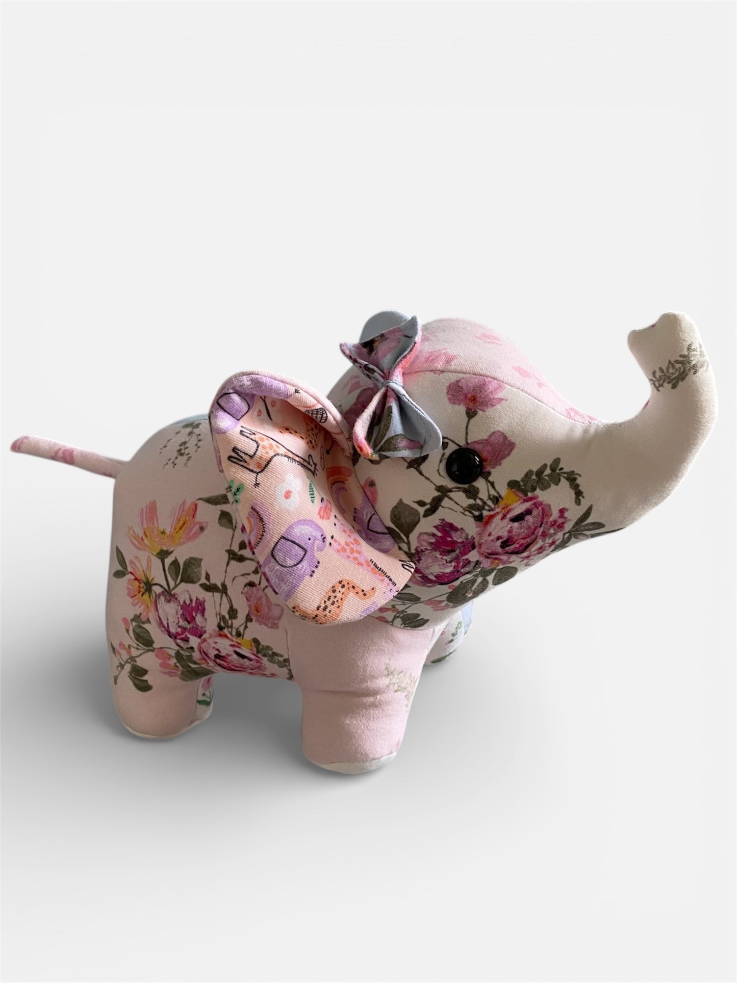 Sitting / Standing Elephant Keepsake