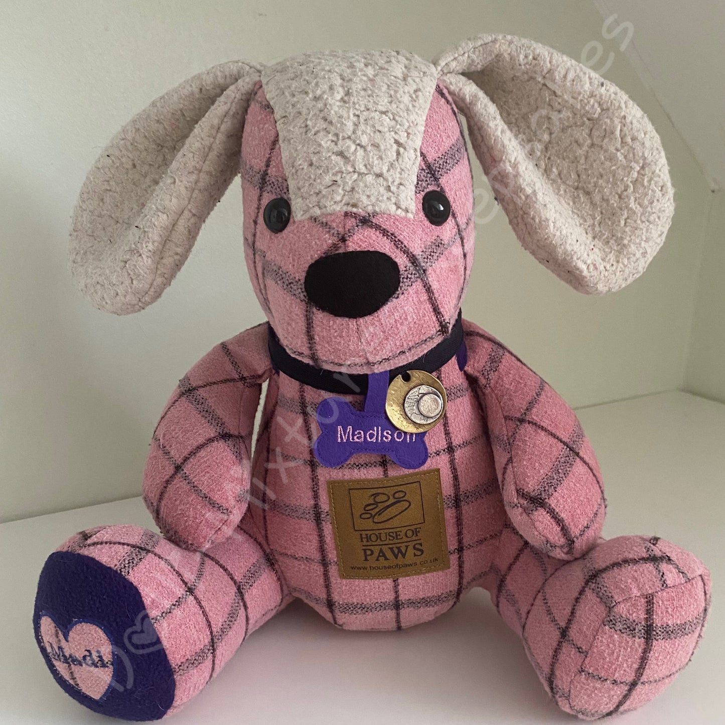 Sitting Dog Keepsake