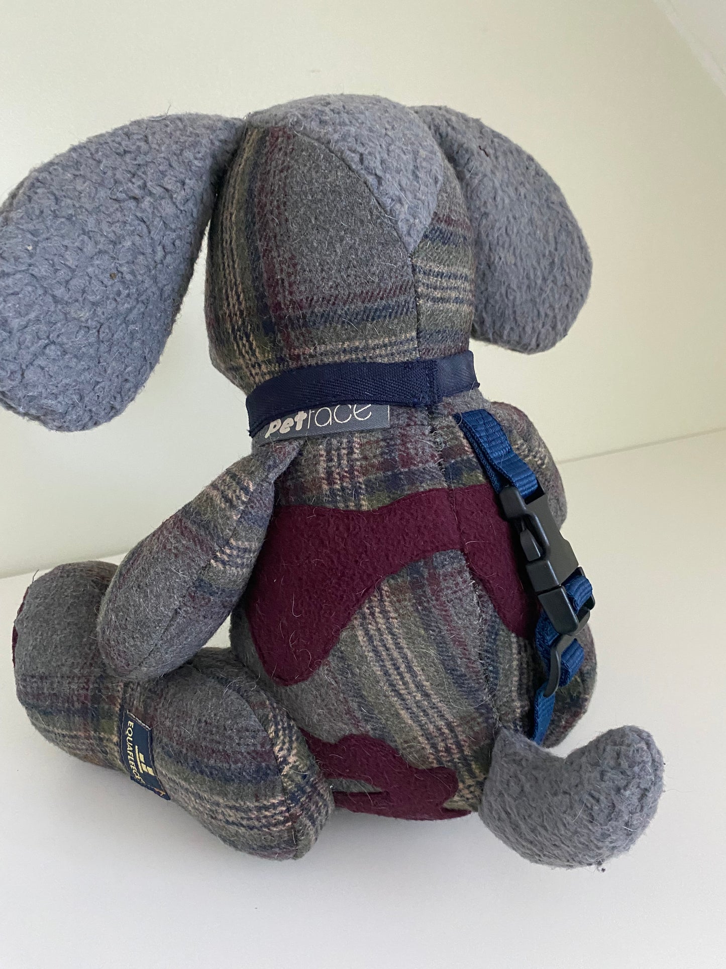 Sitting Dog Keepsake