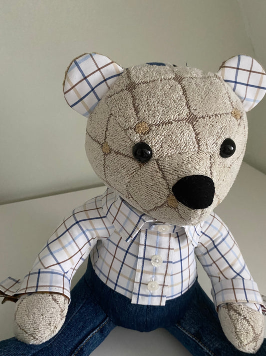 Premium Sitting Bear