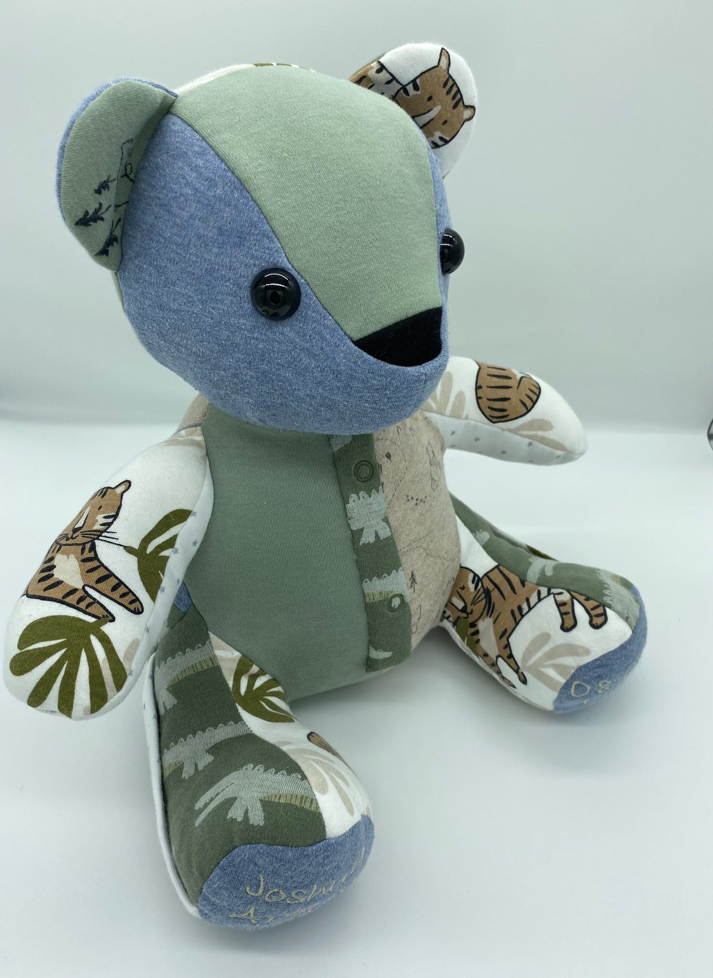 Sitting Bear Keepsake