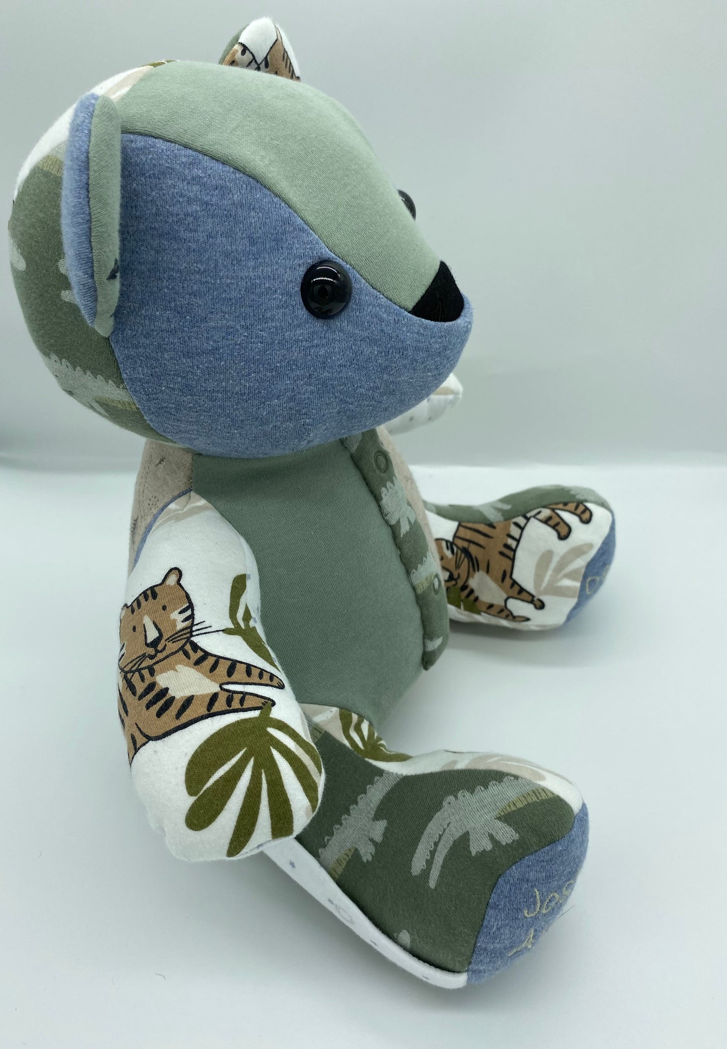 Sitting Bear Keepsake